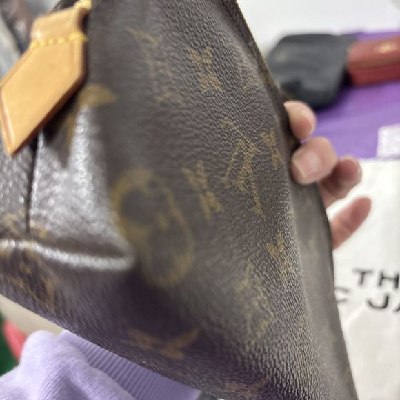 Louis Vuitton Cosmetic Pouch Brown Canvas Monogram - Picture 8 of 10